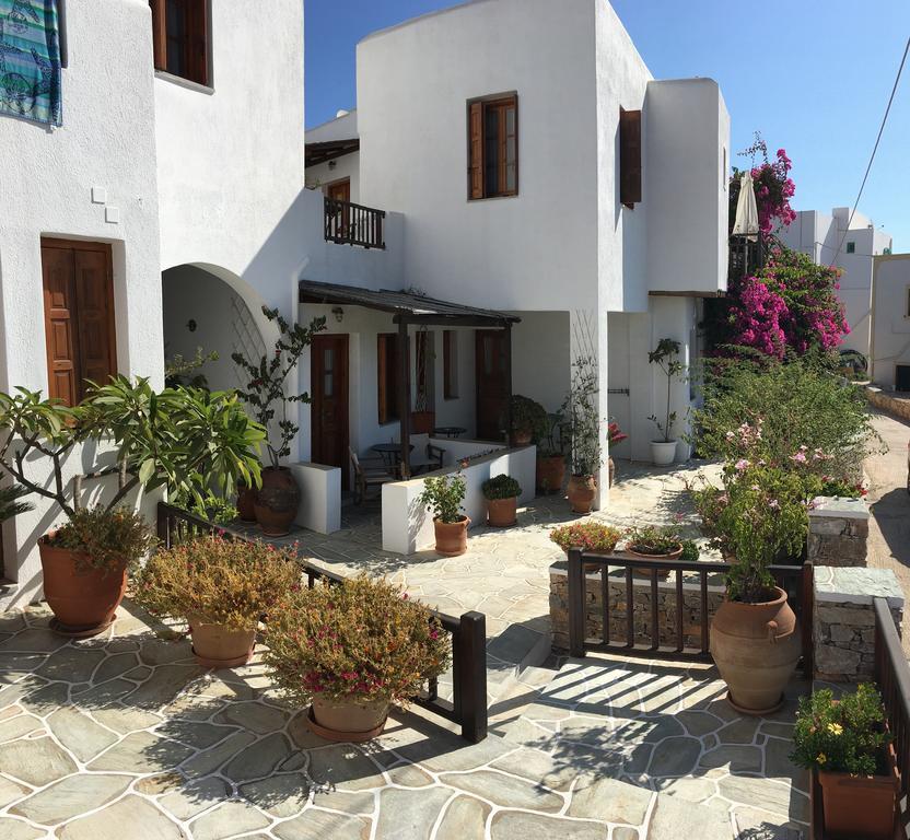 Antheia Hotel Folegandros Town Exterior photo